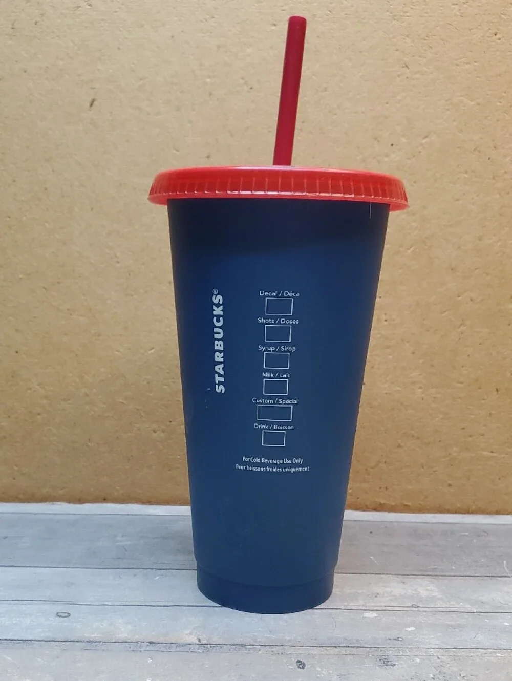 Starbucks Holiday Christmas Reusable 24 Oz Cold Cups with Lids & Straws